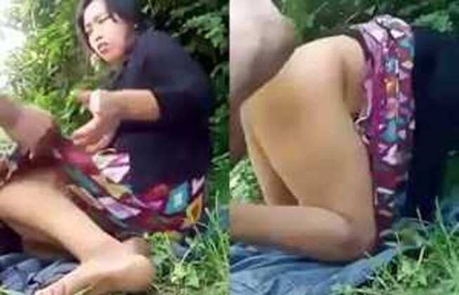 ရွာကအတွဲ ခြုံကွယ်ပြီးဆွဲ