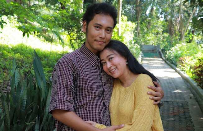 လှနုထွန်းနဲ့ ဟုမ်းသာစန်း XD